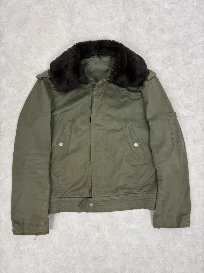 1960s U.S. Army Khaki Military Fur Collar Jacket - Image 2