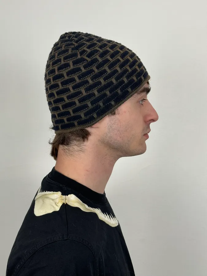 1980s Giorgio Armani Black Contemporary Beanie - Image 2