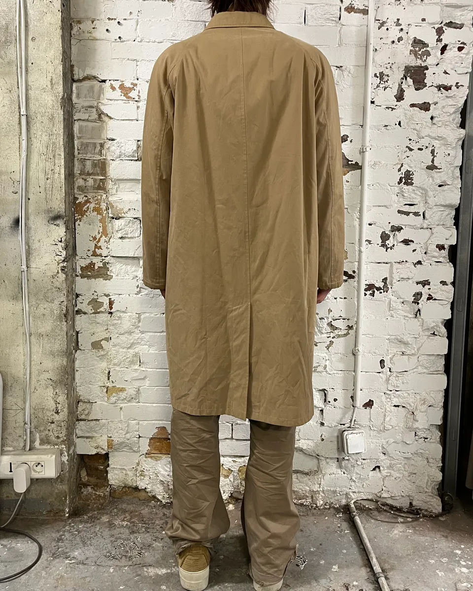 1990s Armani Collezioni Beige Trench Gabardine Coat - Image 3