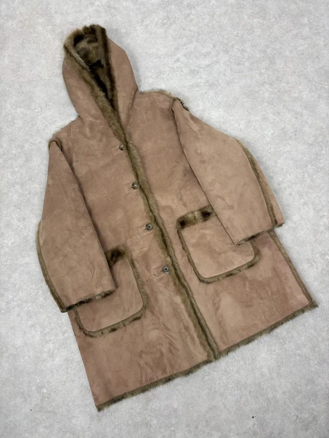1990s Balmain Beige Faux Fur Reversible Coat - Image 11