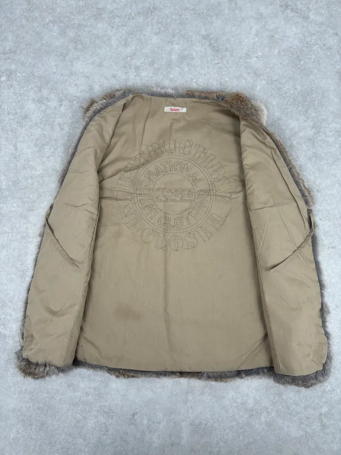 1990s Closed Brown Cozy Fur Vest - Image 7