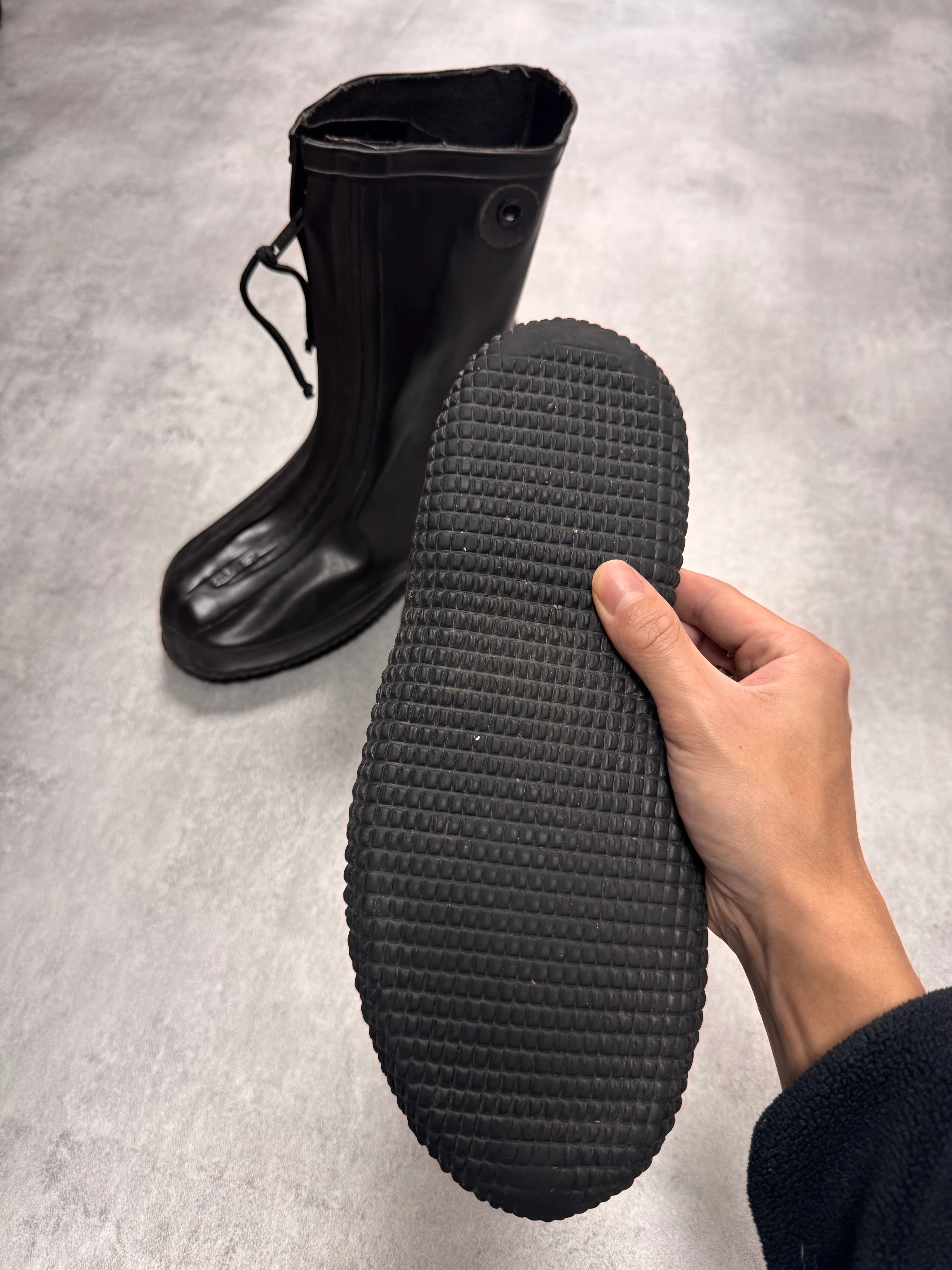 1980s Combat Waterproof Protection Front Zip Shoes Covers Black Boots - Image 4