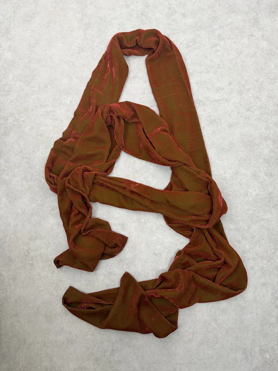 1990s Comme des Garçons Dark Orange Velvet Scarf - Image 5