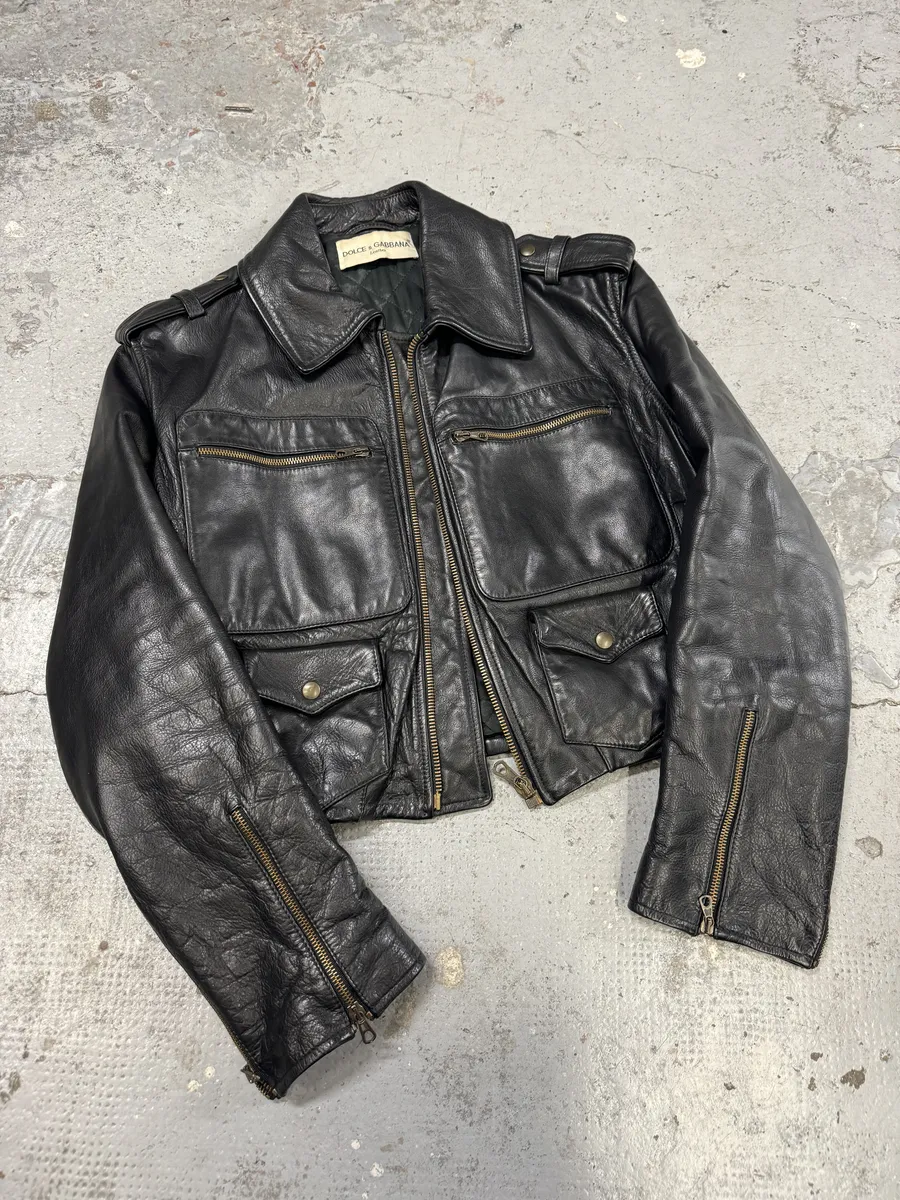 1990s Dolce & Gabbana Cropped Black Leather Premium Jacket - Image 5
