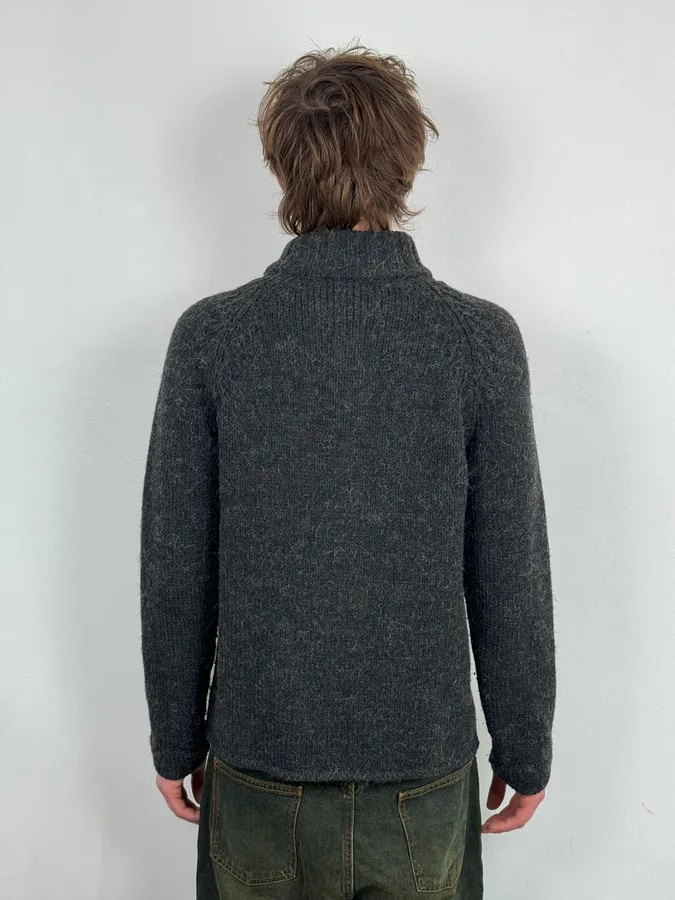 1990s Dolce & Gabbana Grey Wool Buttoned Sweater - Image 3