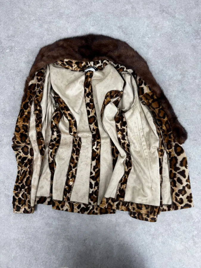 1990s Dolce & Gabbana Leopard Print Skirt & Cardigan Set - Image 7