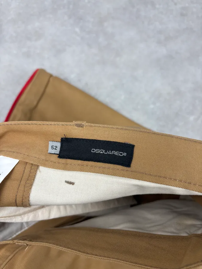1990s Dsquared2 Beige & Red Lined Flared Pants - Image 10