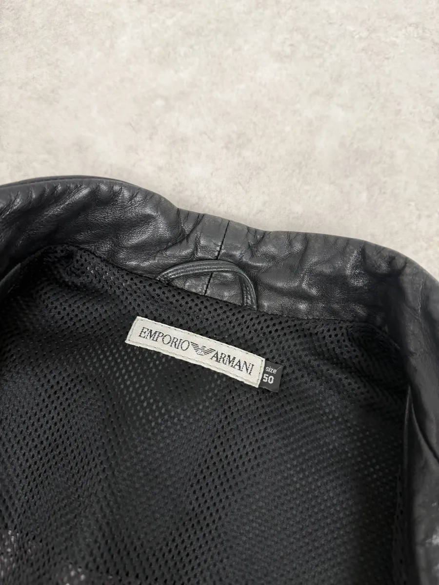 1990s Emporio Armani Pure Black Leather Jacket - Image 9
