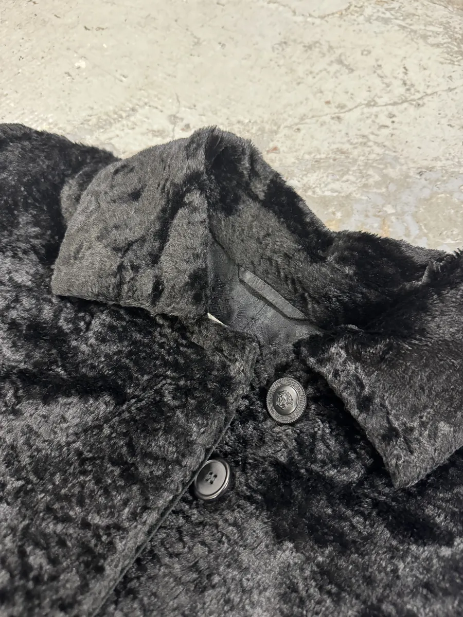 1990s Gianni Versace Black Long Plushed Velvet Coat - Image 9