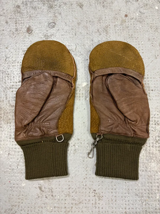 1990s Gucci Brown Leather 2-in-1 Mitten Gloves - Image 7