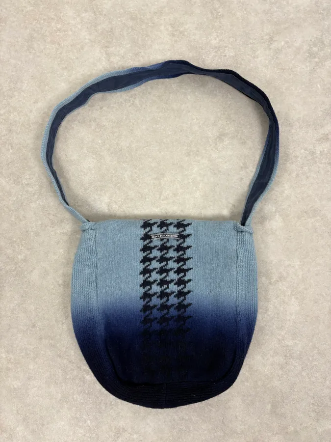 1990s Jean Paul Gaultier Blue Gradiant Pattern Wool Shoulder Bag - Image 6