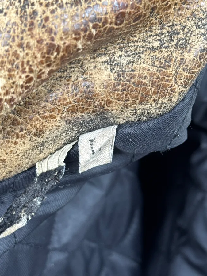 1990s Levi’s Gold Eroded Leather Trucker Jacket - Image 13