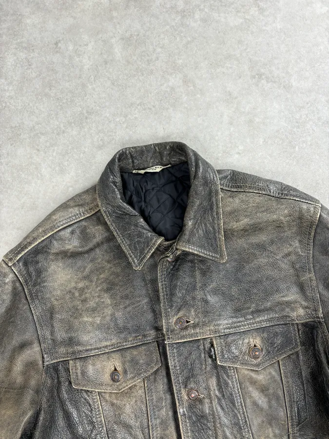 1990s Levi’s Grey Eroded Leather Buttoned Trucker Jacket - Image 4