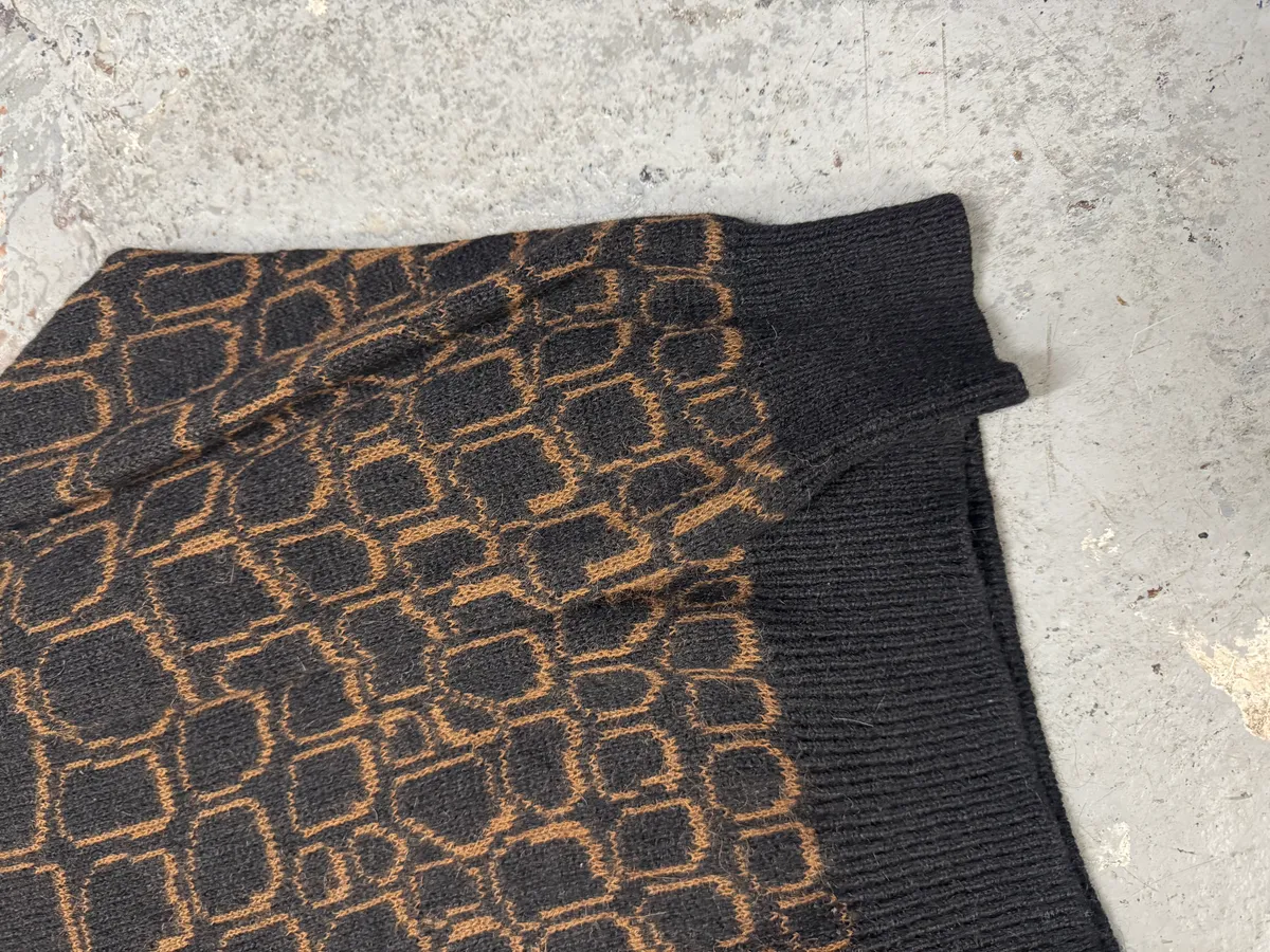 1990s Valentino 2D Stones Black Sweater - Image 7