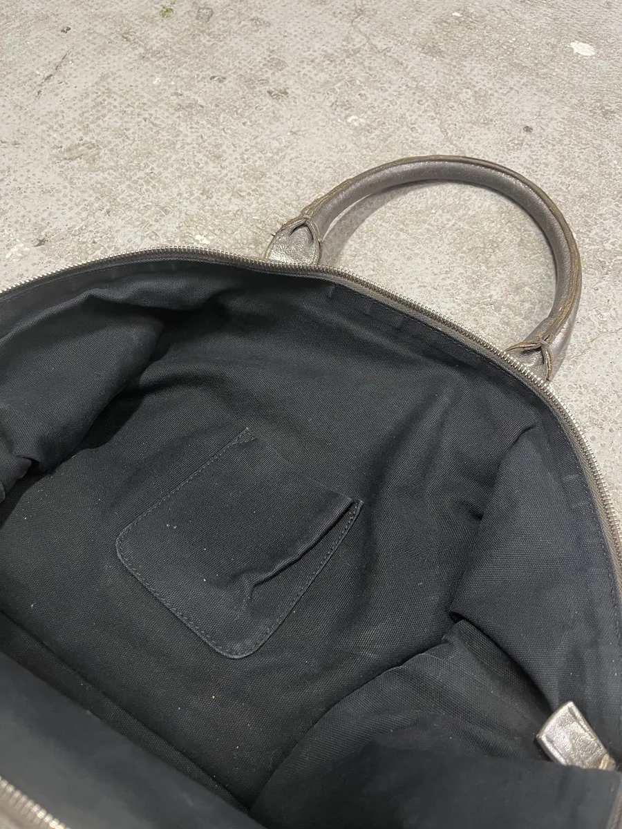 1990s Yves Saint Laurent Silver Grey "Y" Patined Leather Bag - Image 11