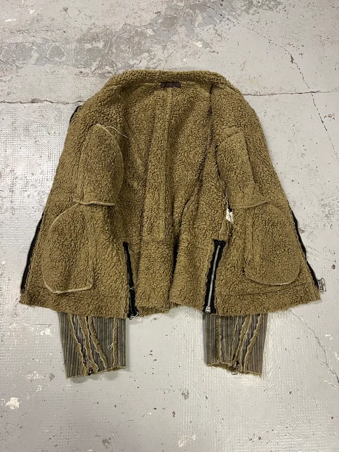 2000s Archive Grey Velvet Zip-up Fur Jacket - Image 10