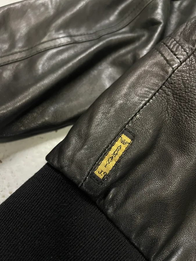 2000s Armani Black Leather Bomber Jacket - Image 9