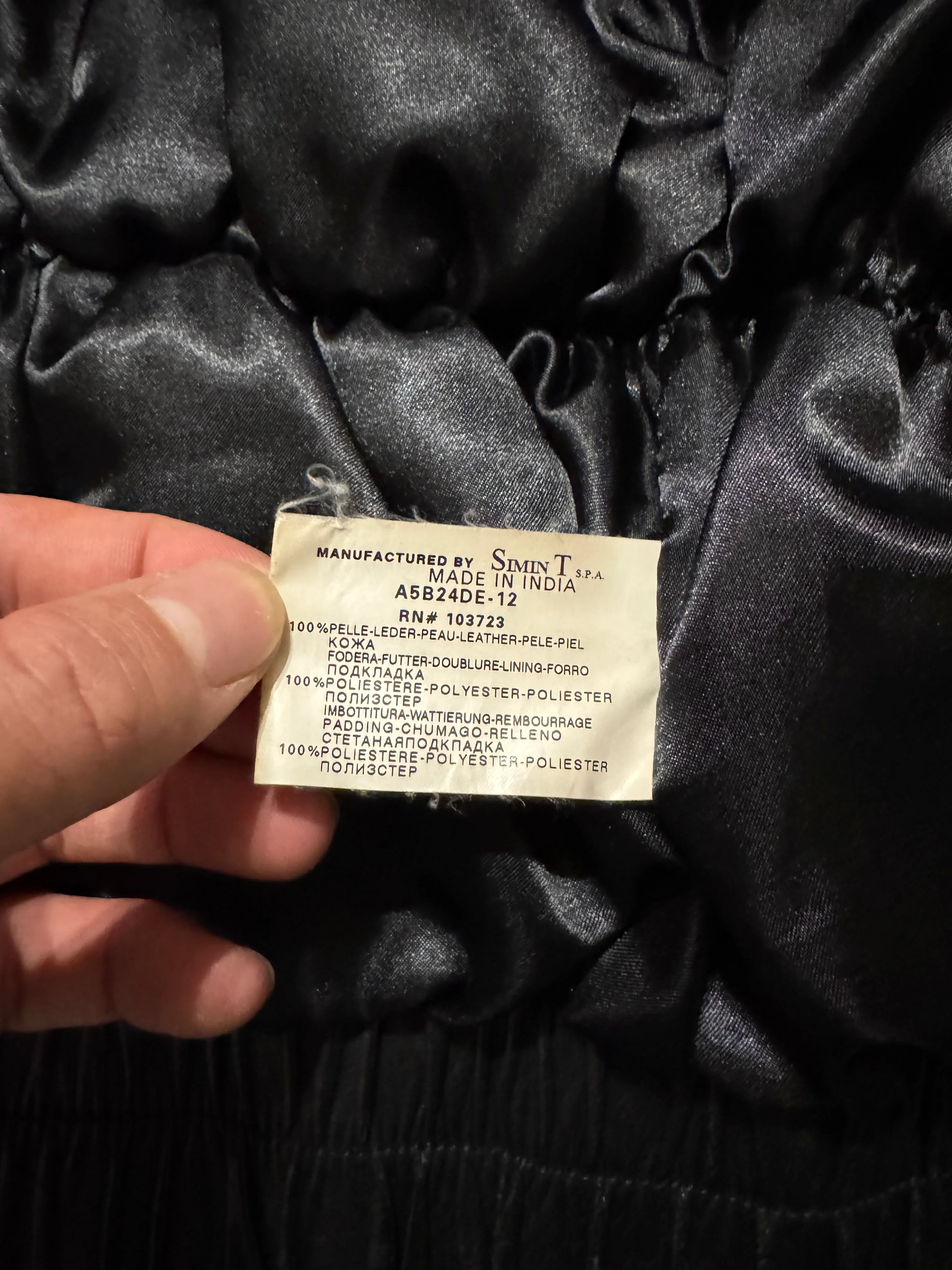 2000s Armani Pleats Black Leather Jacket - Image 10