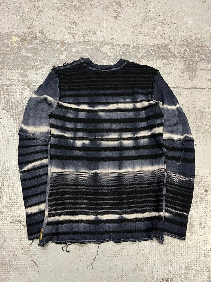 2000s Armani Tie & Dye Navy Gradient V Neck Distressed Sweater - Image 8