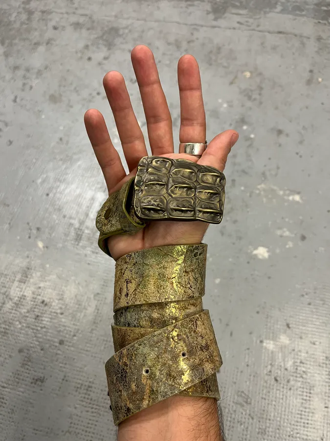 2000s Artisanal Crocodile Skin Buckle Leather Belt