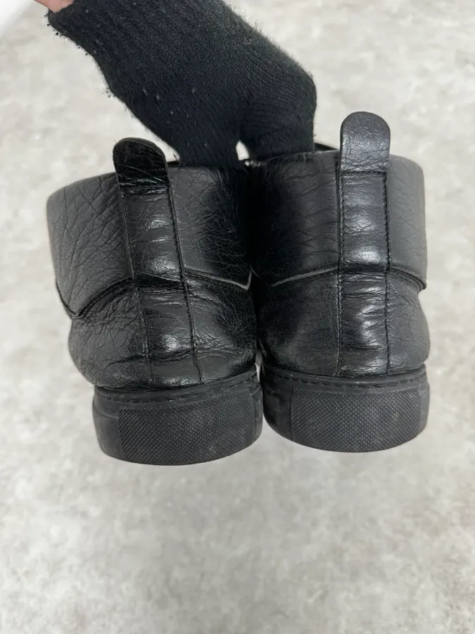 2000s Balenciaga Arena Black Cracked Leather High Sneakers - Image 4
