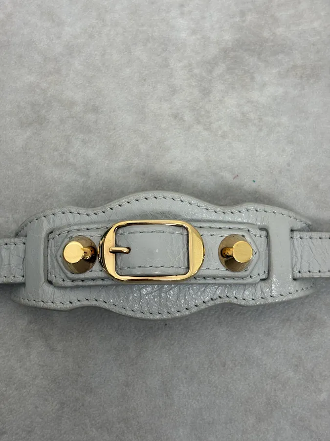 2000s Balenciaga Grey Leather City Bracelet - Image 5