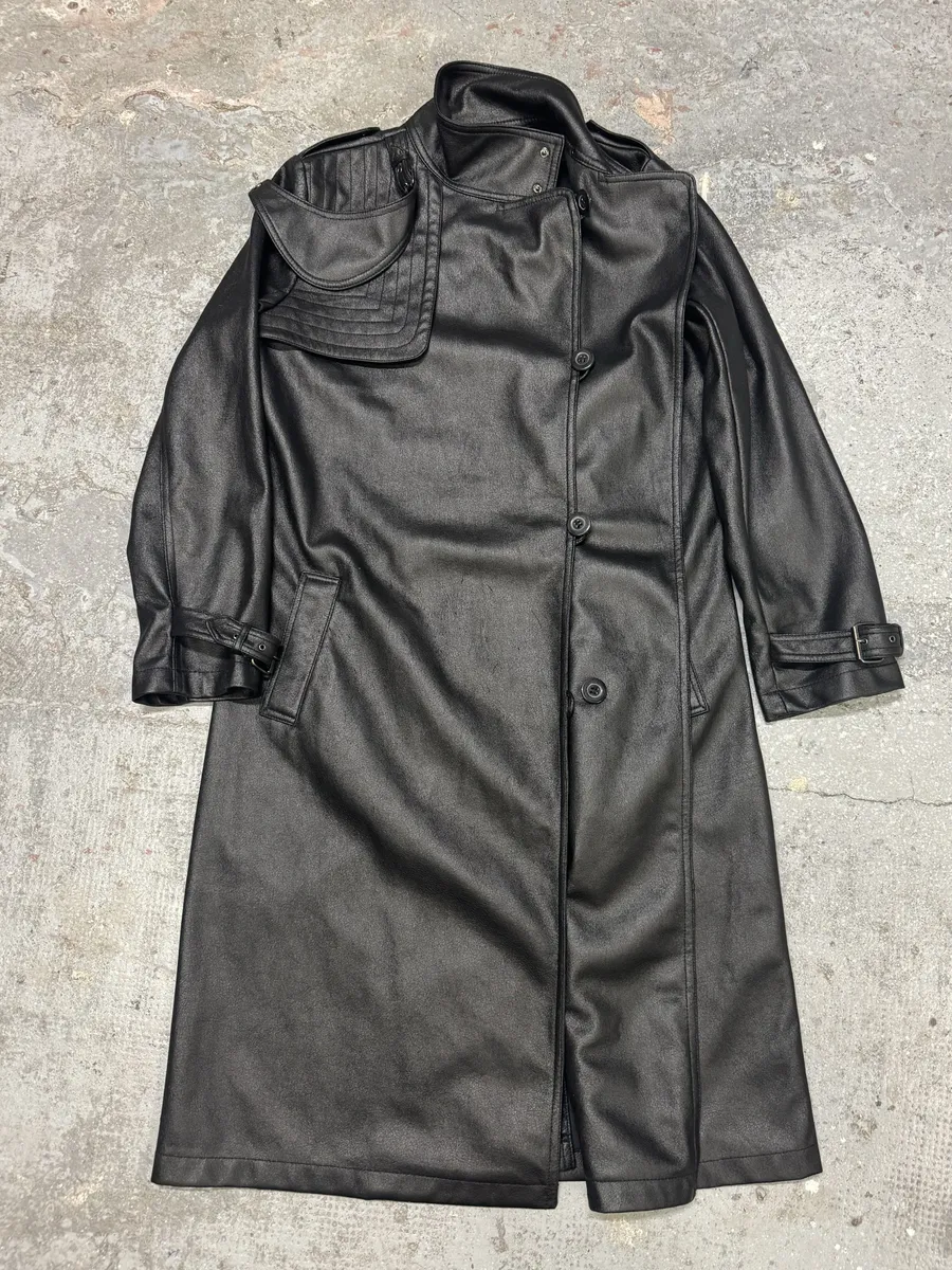 2000s Balmain Avant-Garde Black Vegan Leather Trench Coat - Image 8