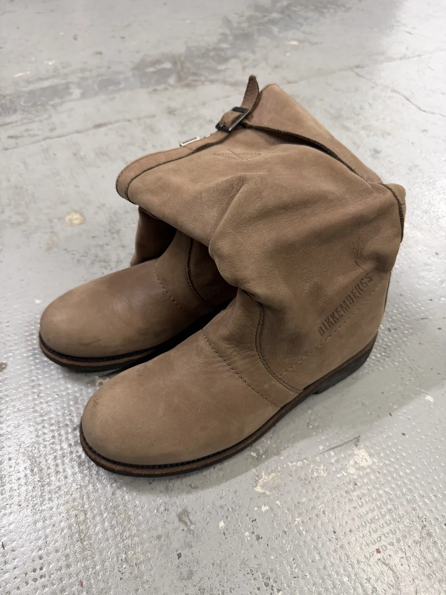 2000s Bikkembergs Beige Brown Eroded Leather Ankle Boots - Image 4