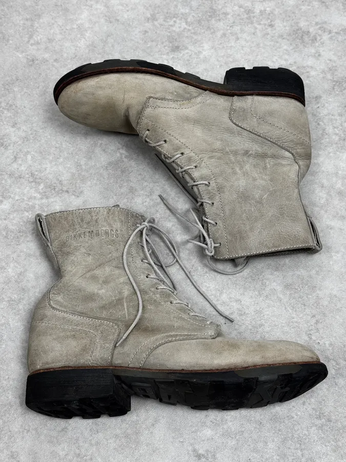 2000s Bikkembergs Grey Classy Leather Boots - Image 3