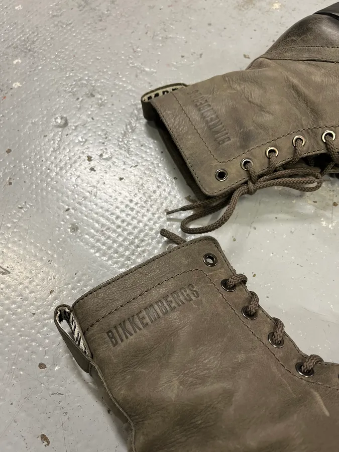 2000s Bikkembergs Grey Leather Lace-Up Boots - Image 4
