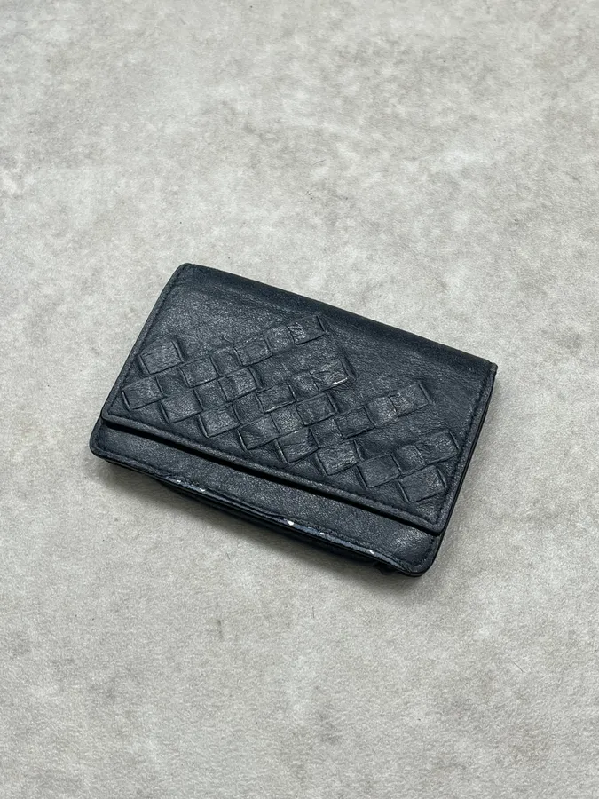 2000s Bottega Veneta Half Woven Black Pearl Leather Wallet - Image 2