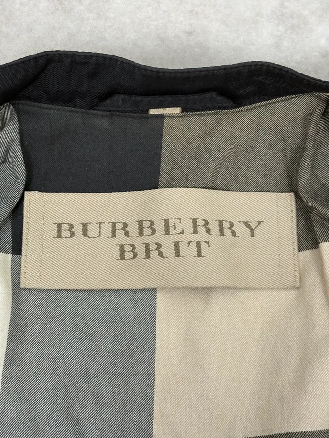 2000s Burberry Black Asymmetrical Nylon Biker Jacket - Image 11