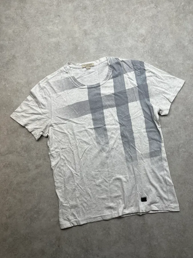 2000s Burberry White Check Striped T-Shirt - Image 4