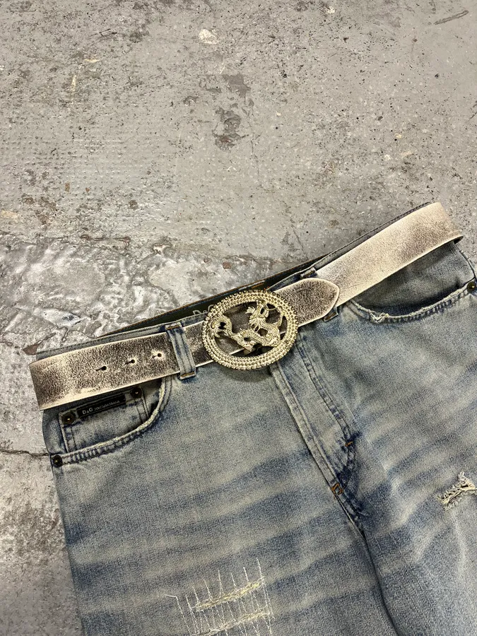 2000s Cavalli Asian Dragon Buckle Silver Leather Belt - Image 2