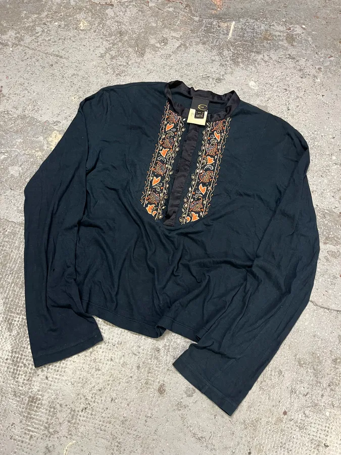 2000s Cavalli Beaded Navy Henley Longsleeves - Image 4