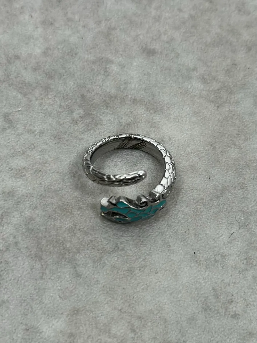 2000s Cavalli Blue Asian Dragon Metal Ring - Image 4