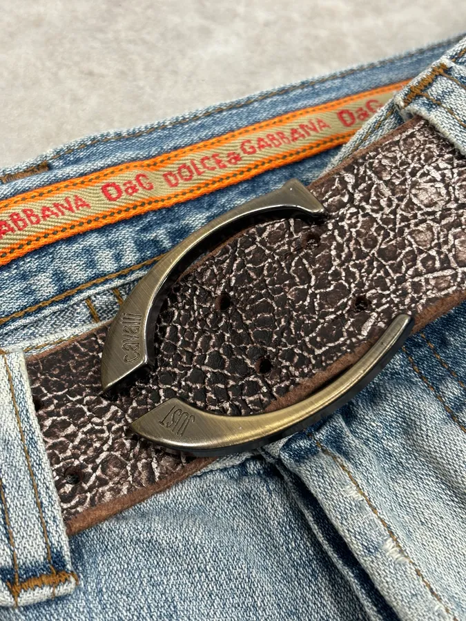 2000s Cavalli Brown Cracked Avant-Garde Textured Leather Belt - Image 3