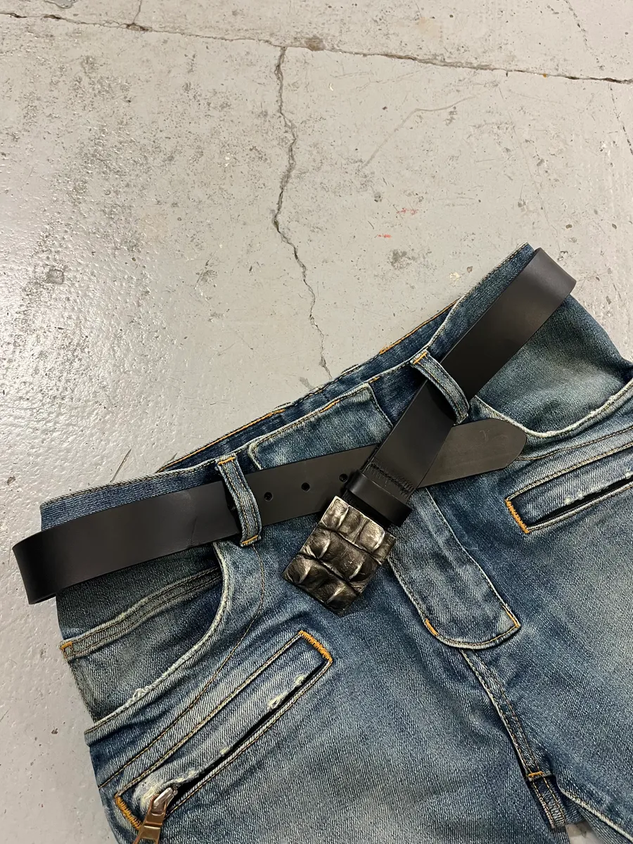 2000s Cavalli Crocodile Effect Buckle Black Leather Belt - Image 2