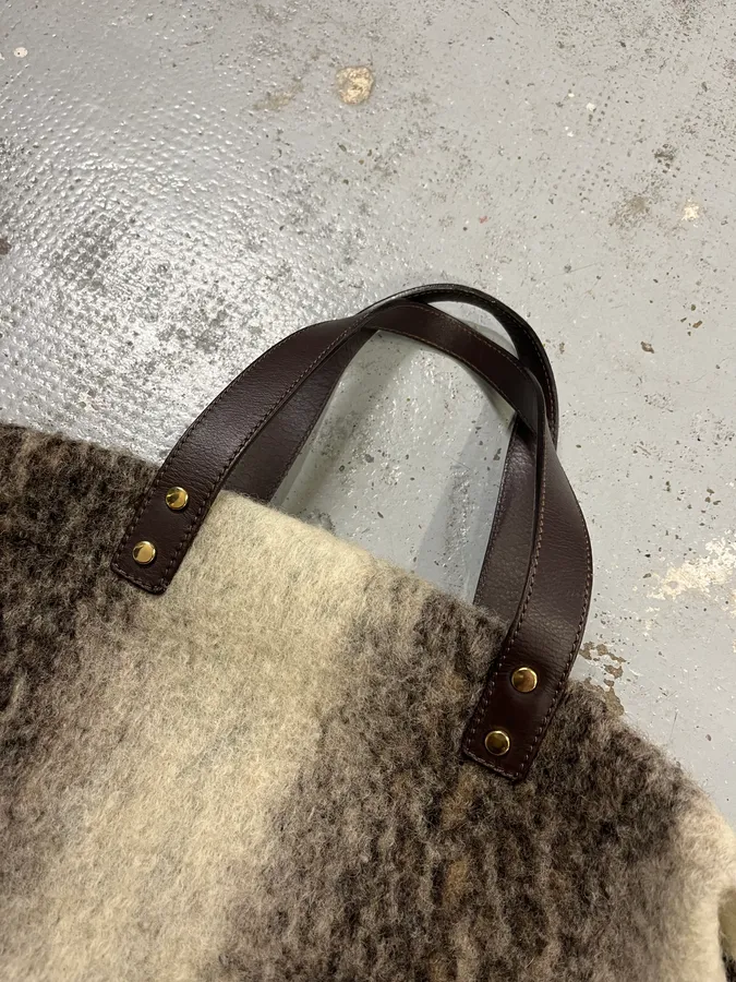 2000s Cavalli Grey Wool Mohair Handle Bag - Image 4