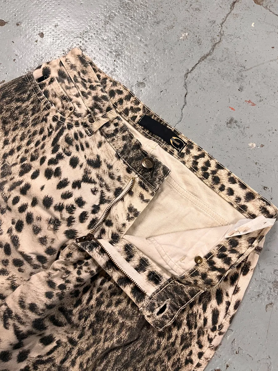 2000s Cavalli Leopard Black & White Pants - Image 7
