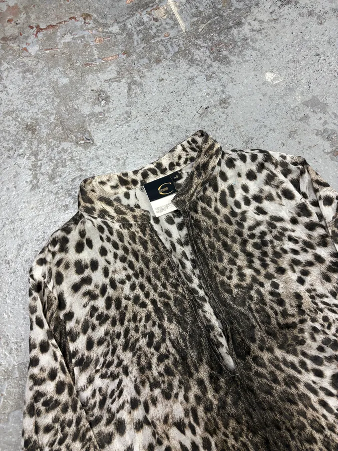 2000s Cavalli Leopard Print Henley Shirt - Image 5