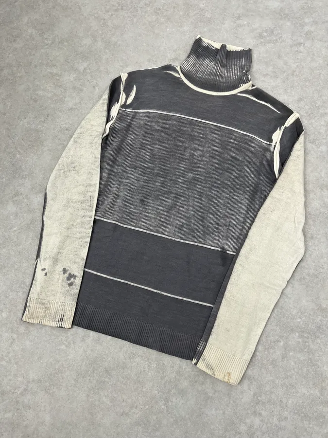 2000s Cavalli Two Tone Grey & Cream Abstract Turtleneck - Image 4