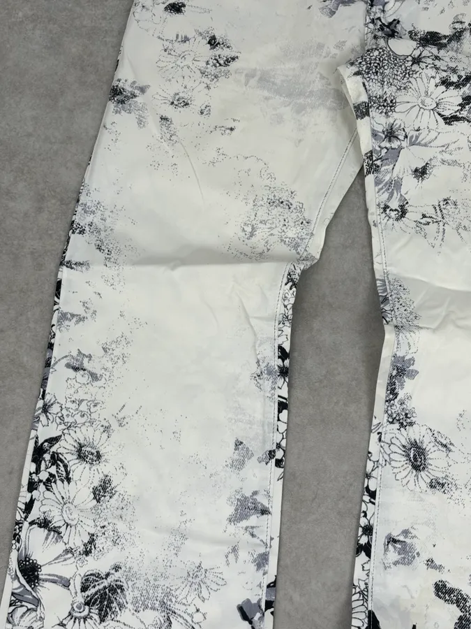 2000s Cavalli White Floral Obscure Cozy Pants - Image 10