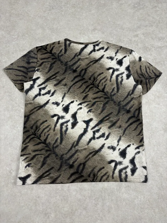 2000s Cavalli Zebra Grey T-Shirt - Image 6