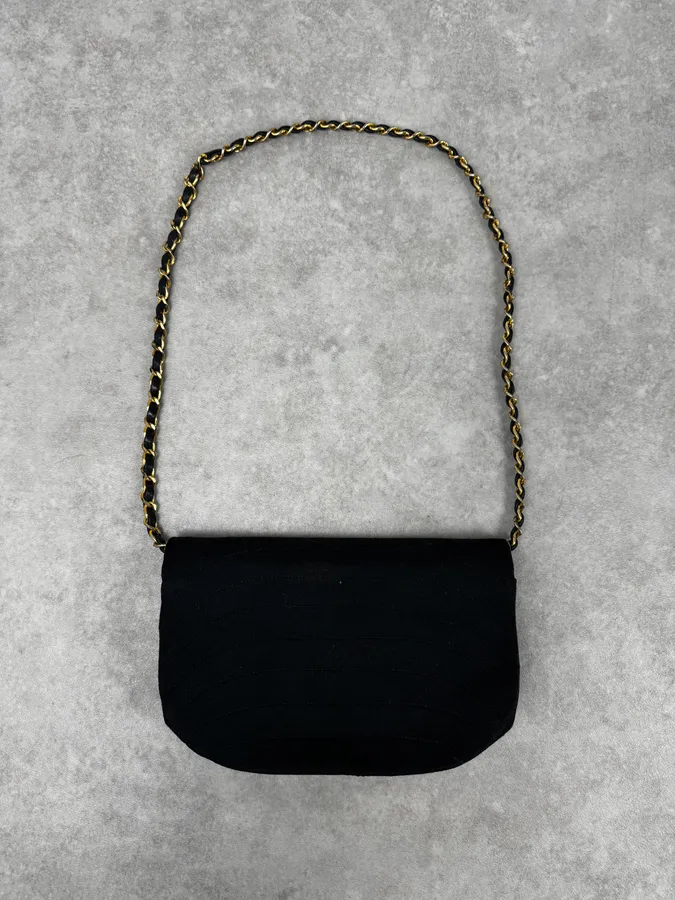 2000s Chanel Black Classic Half Moon Crossbody Bag - Image 4