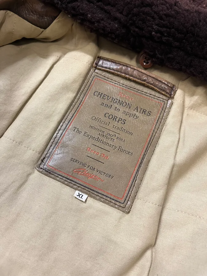 2000s Chevignon Aged Brown Aviator Bomber Leather Jacket - Image 9