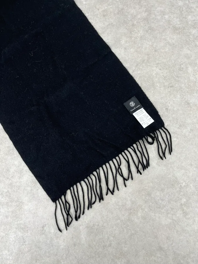 2000s Christian Lacroix Black Cashmere Scarf - Image 4