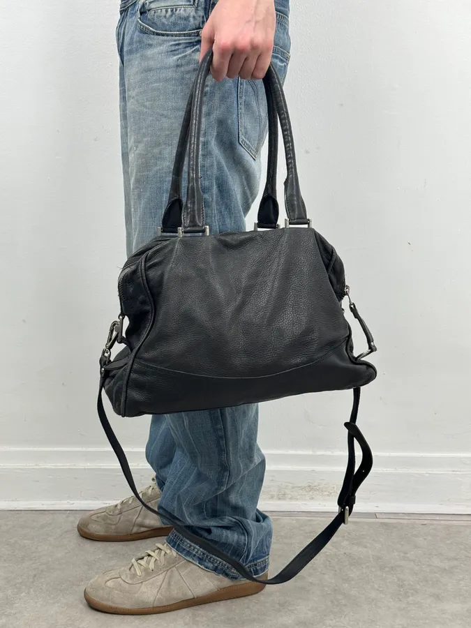 2000s Diesel Black Dual Zippers Leather Messenger Bag - Image 2
