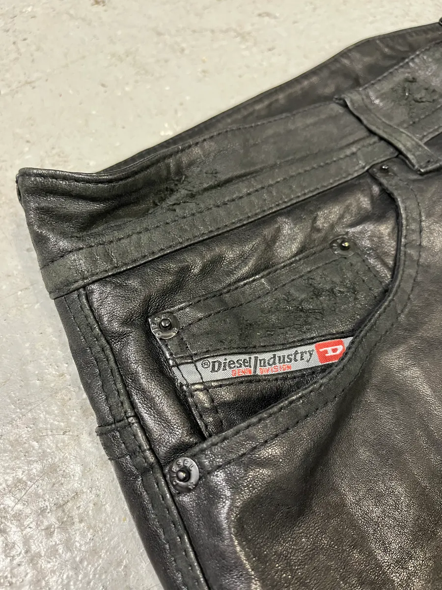 2000s Diesel Black Slim Rock Leather Pants - Image 5
