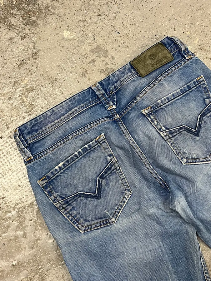 2000s Diesel Blue Faded Denim Jeans - Image 9